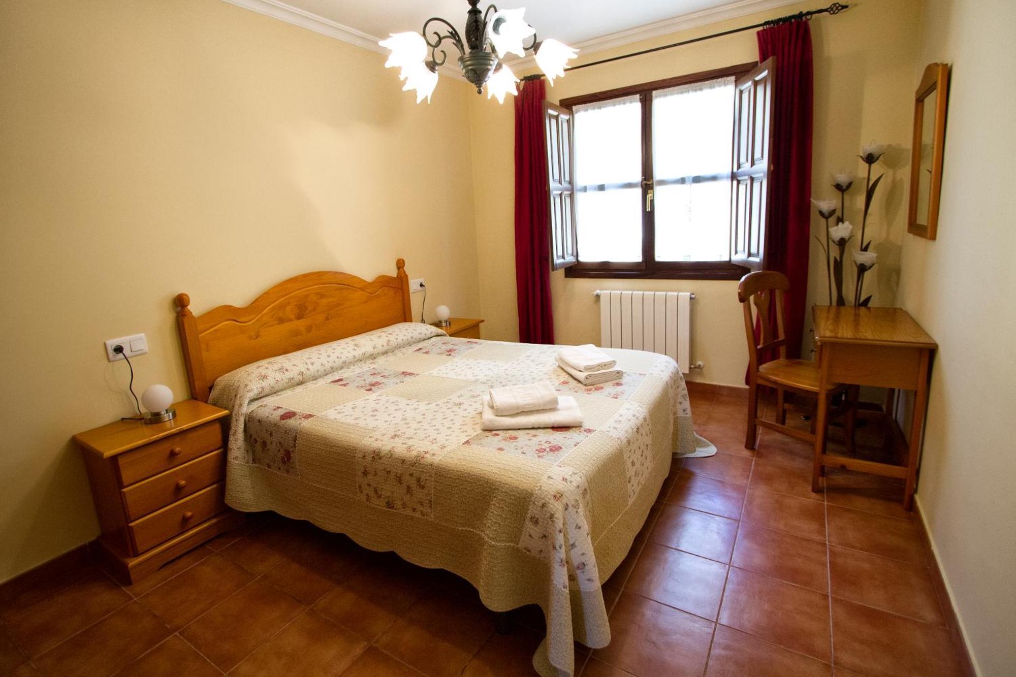 Apartamentos Camin De Pelayo Las Rozas Habitación foto